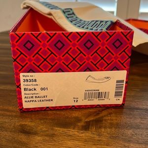 Tory Burch Allie ballet size 12
